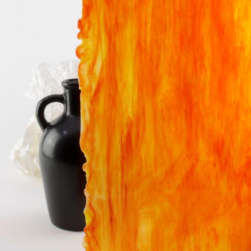 Vidrio opalescente rojo y naranja